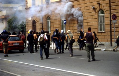 Genova 2001, assalto al carcere di Marassi