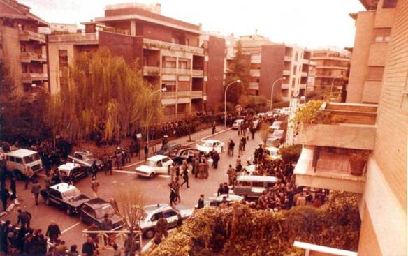 Via Fani dal basso copia